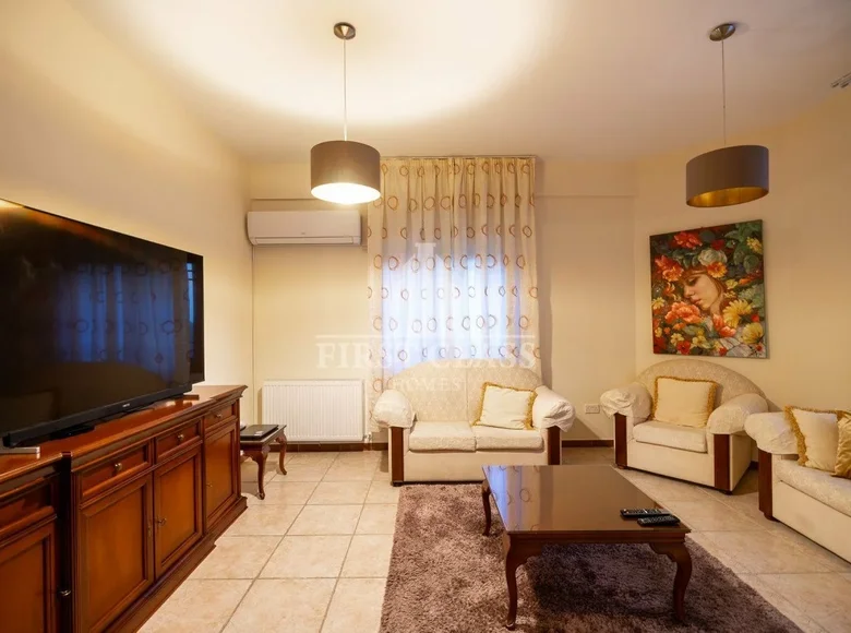 4 bedroom house 275 m² Episkopi Municipality, Cyprus