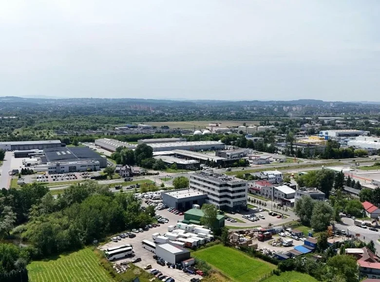 Land 2 193 m² Krakow, Poland