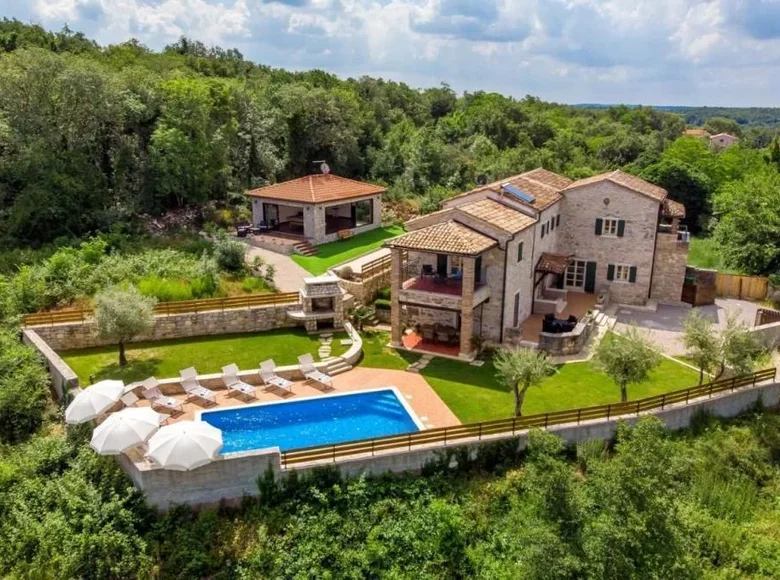 3 bedroom villa 300 m² Grad Rovinj, Croatia