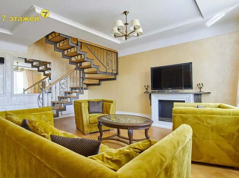 Mieszkanie 5 pokojów 142 m² Sonyechny, Białoruś