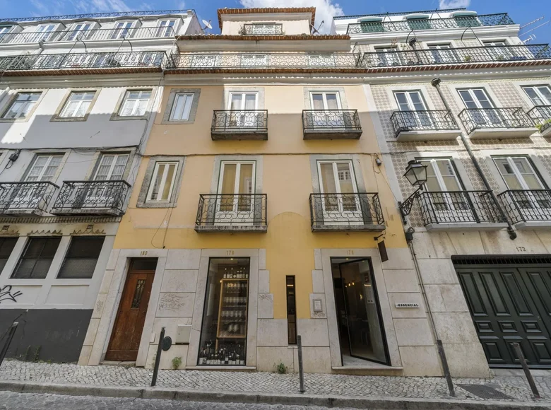 Apartment 270 m² Lisbon, Portugal