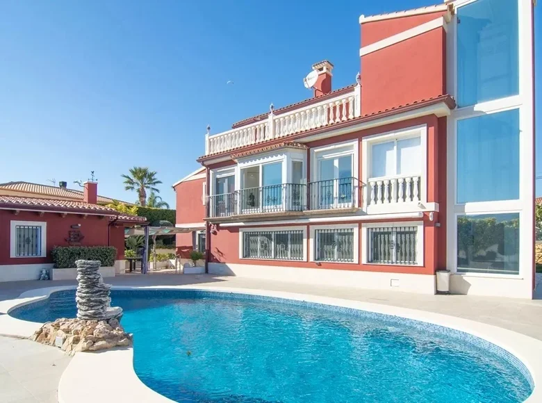 Villa 9 Schlafzimmer 400 m² lAlfas del Pi, Spanien