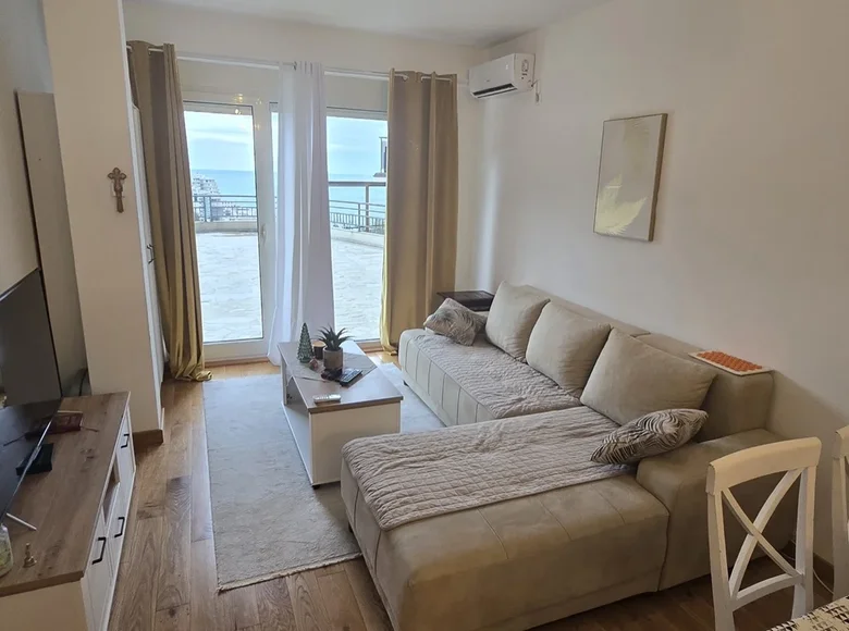 1 bedroom apartment 58 m² Rafailovici, Montenegro