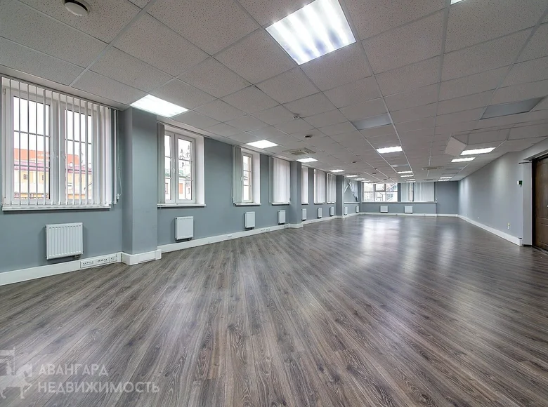 Pomieszczenie biurowe 1 pokój 155 m² w Mińsk, Białoruś