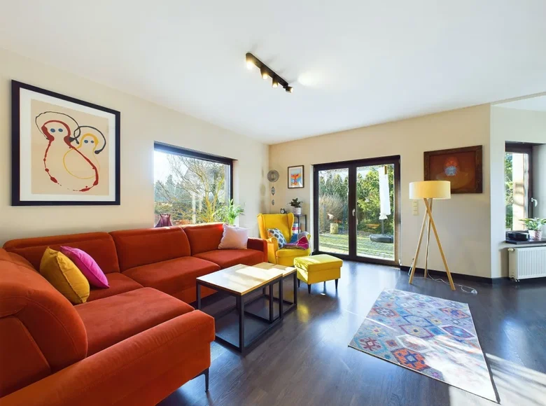 Dom 168 m² Lusówko, Polska