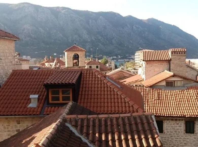 Dom 4 pokoi  Kotor, Czarnogóra