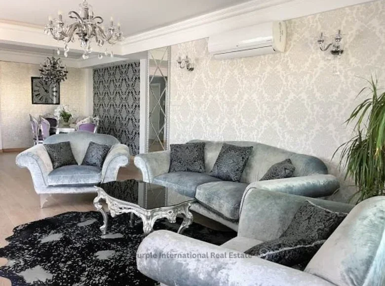 Mieszkanie 3 pokoi 162 m² Jermasoja, Cypr