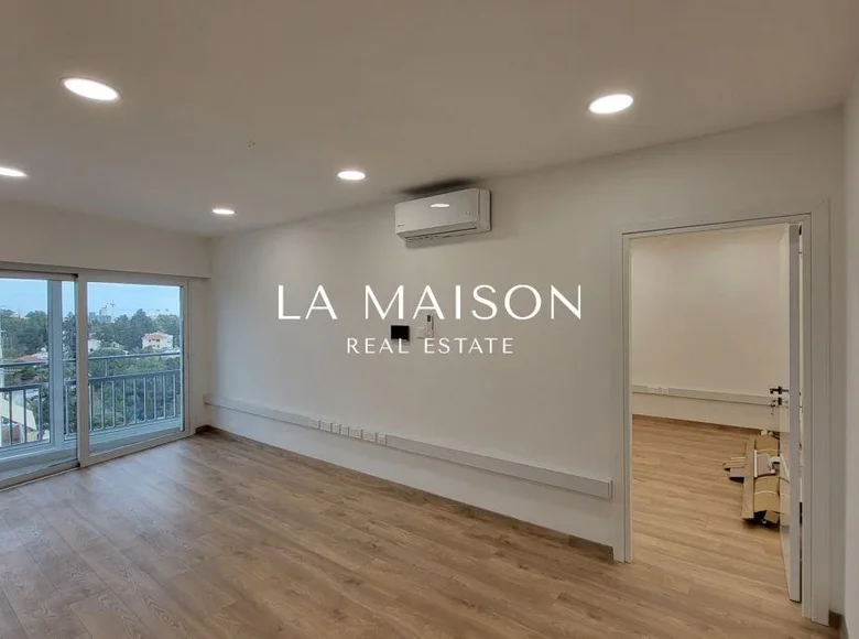 Büro 57 m² in Nikosia, Zypern