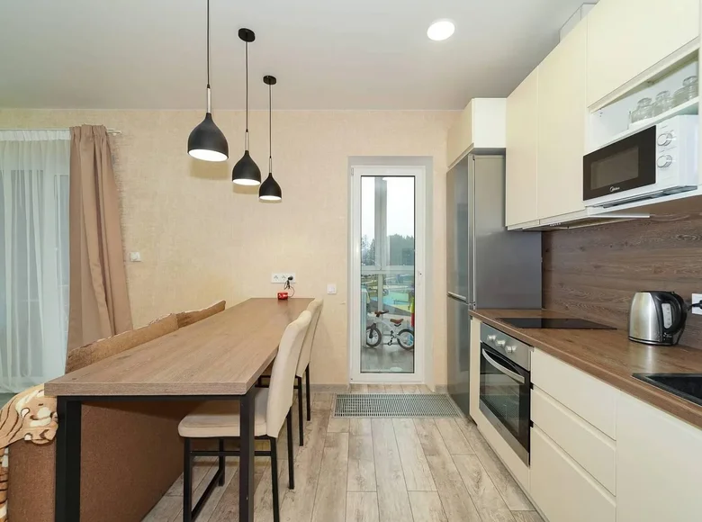 Квартира 1 комната 44 м² Ратомка, Беларусь