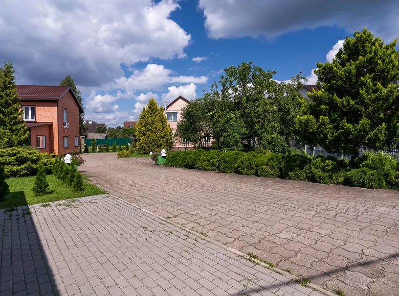 House 309 m² Ratamka, Belarus