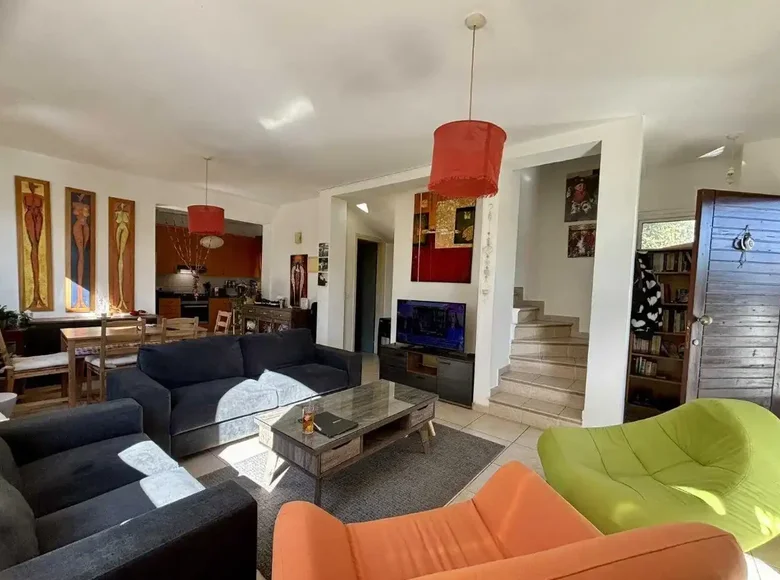 Dom 3 pokoi  Timi, Cypr