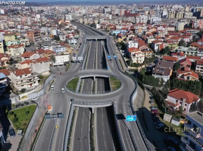 Gewerbefläche 1 zimmer 72 m² in Tirana, Albanien