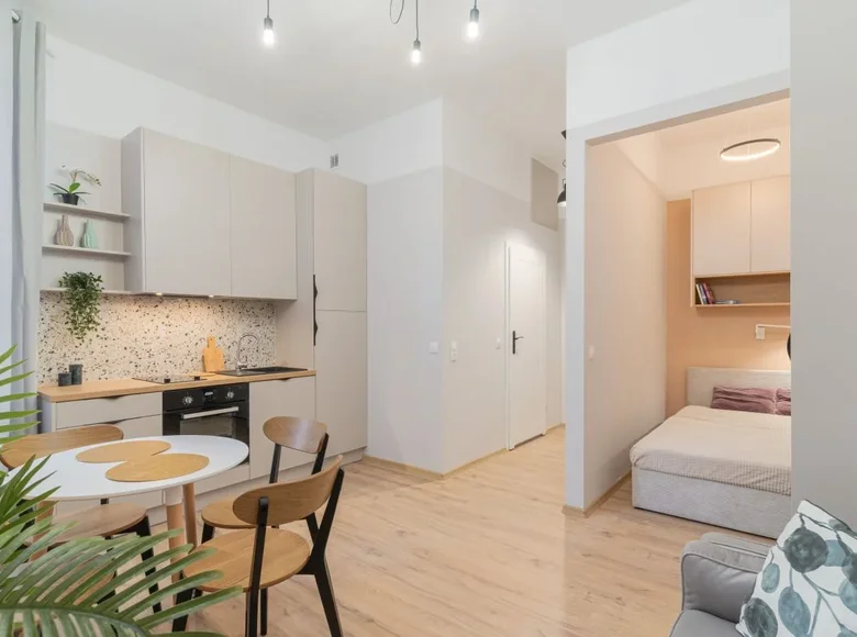 Wohnung 8 zimmer 113 m² Lodz, Polen