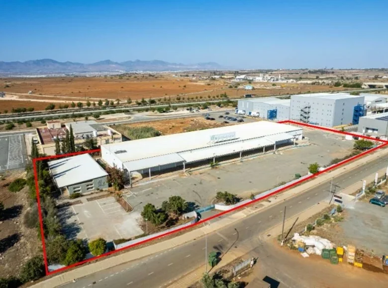 Gewerbefläche 2 675 m² Kokkinotrimithia, Zypern