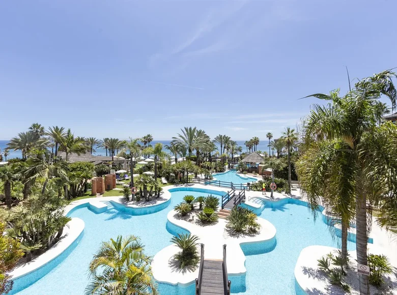 Mieszkanie 1 pokój 104 m² Estepona, Hiszpania