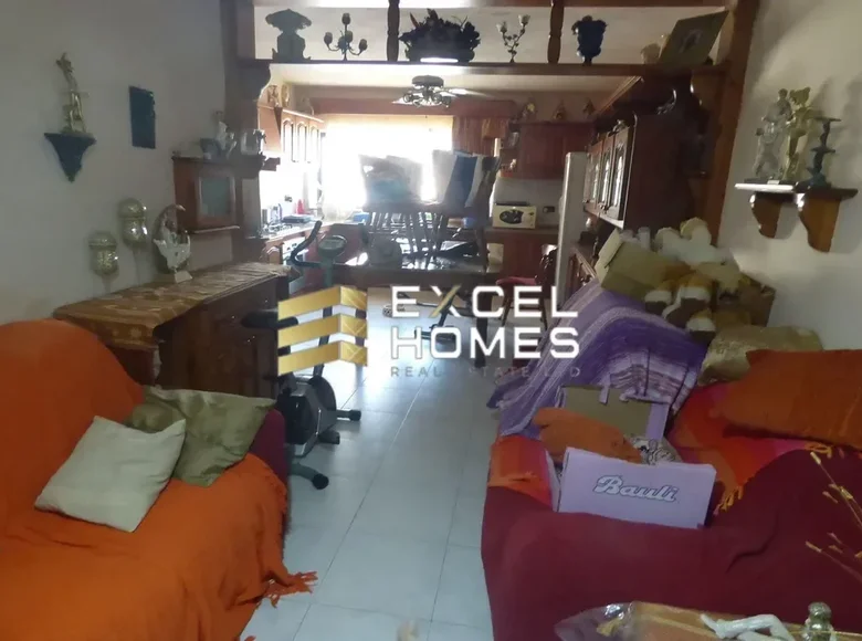 Wohnung 3 Schlafzimmer  Qawra, Malta