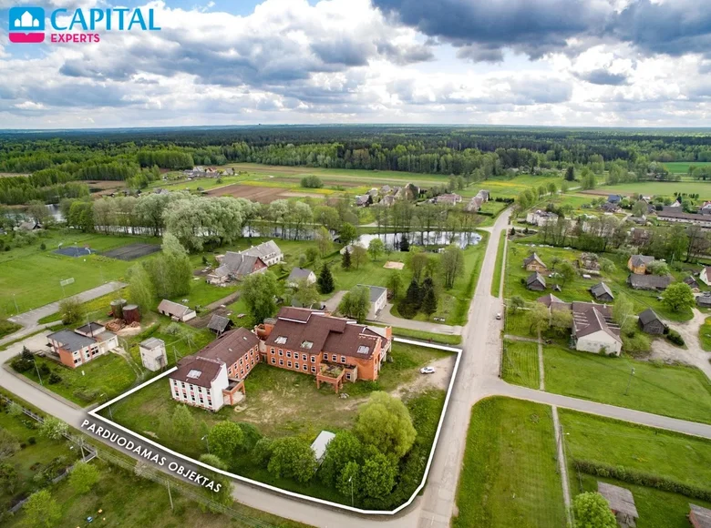Propiedad comercial 3 274 m² en Sariai, Lituania