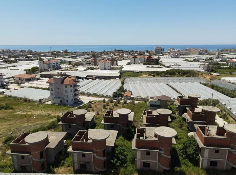 Land 2 716 m² in Alanya, Turkey
