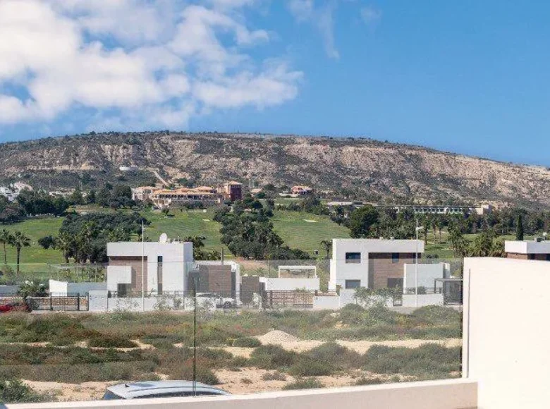 3 bedroom villa 271 m² Algorfa, Spain