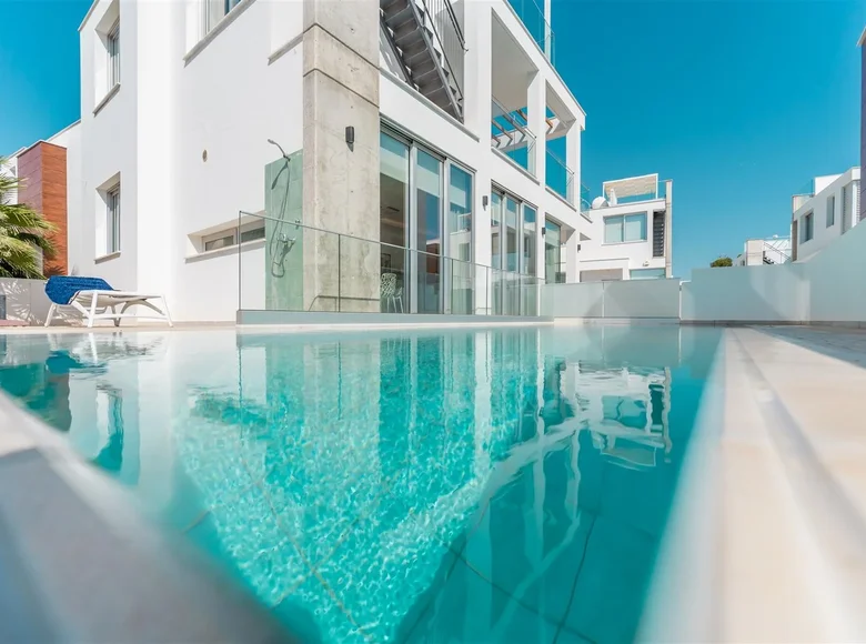Haus 5 Schlafzimmer 175 m² Paralimni, Zypern