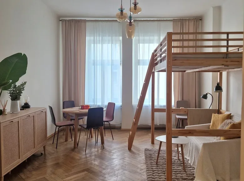 1 room apartment 37 m² in Warsaw, Poland