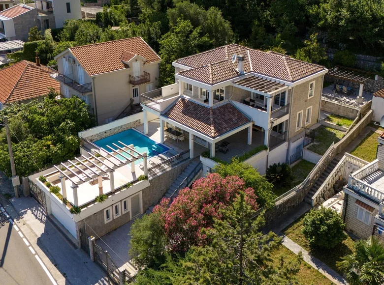 Villa 7 zimmer 405 m² Kotor, Montenegro