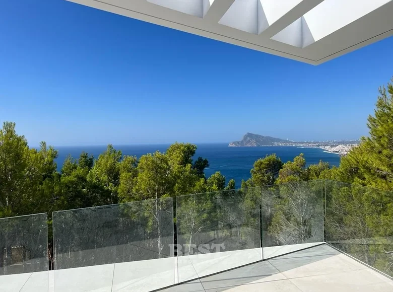 4 bedroom Villa 560 m² Altea, Spain