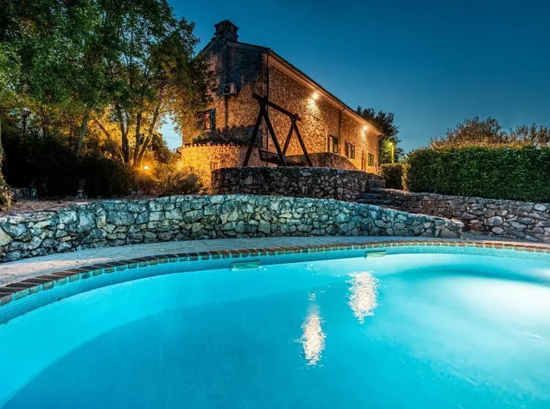 6 bedroom villa Omisalj, Croatia