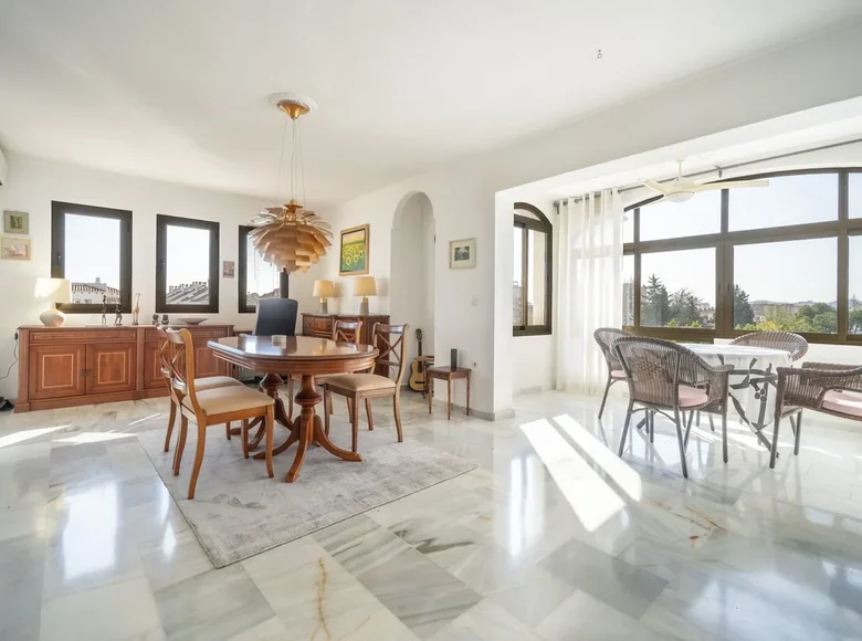 2 bedroom apartment 122 m² Fuengirola, Spain