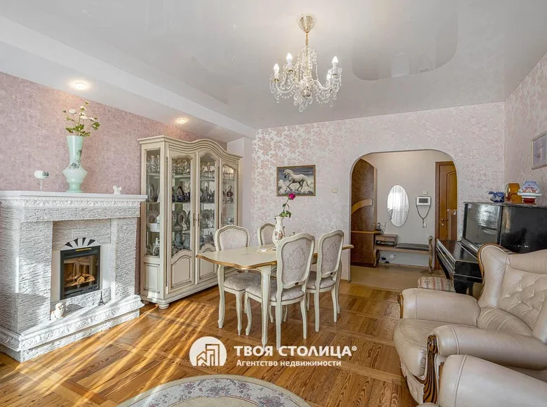 Mieszkanie 3 pokoi 94 m² Mińsk, Białoruś