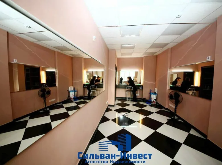 Магазин 179 м² Минск, Беларусь