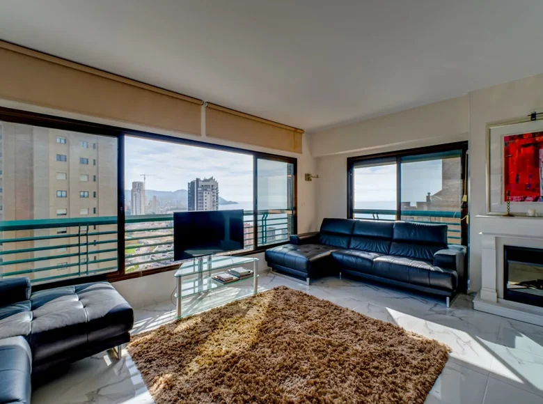 Mieszkanie 4 pokoi 165 m² Benidorm, Hiszpania