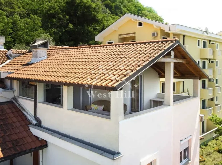 Apartamento 1 habitación 69 m² Petrovac, Montenegro