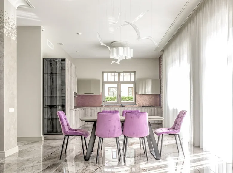 7 room house 350 m² in Jurmala, Latvia