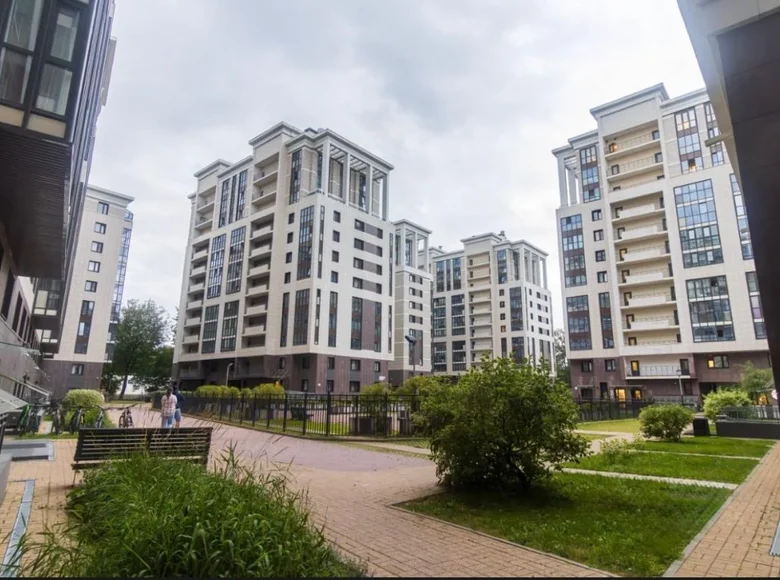 Apartamento 2 habitaciones 81 m² San Petersburgo, Rusia