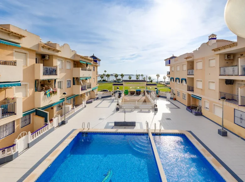 Apartamento 3 habitaciones 93 m² Torrevieja, Španjolska