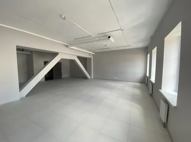 Oficina 84 m² en Minsk, Belarús