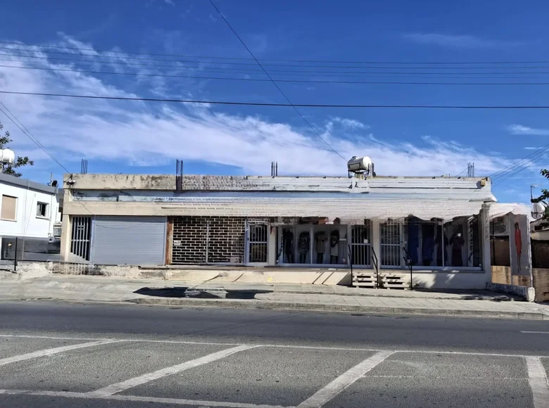 Atterrir  Limassol, Chypre