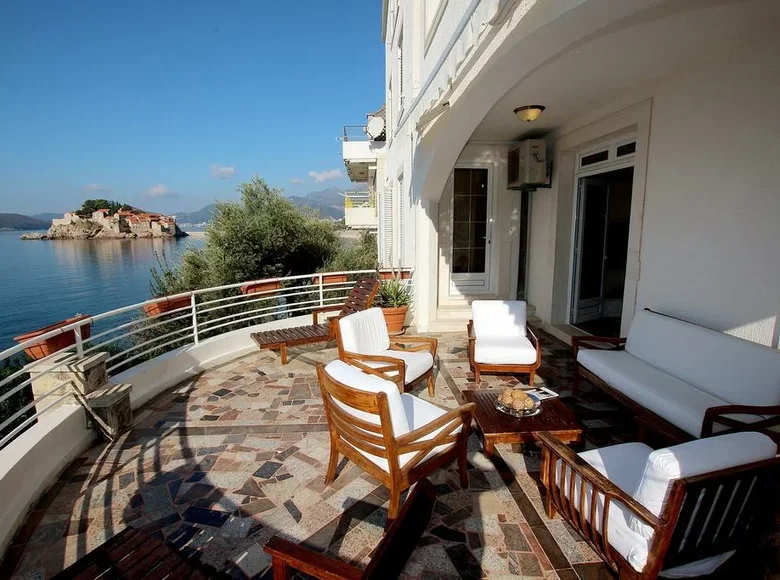 Villa 13 chambres  Sveti Stefan, Monténégro