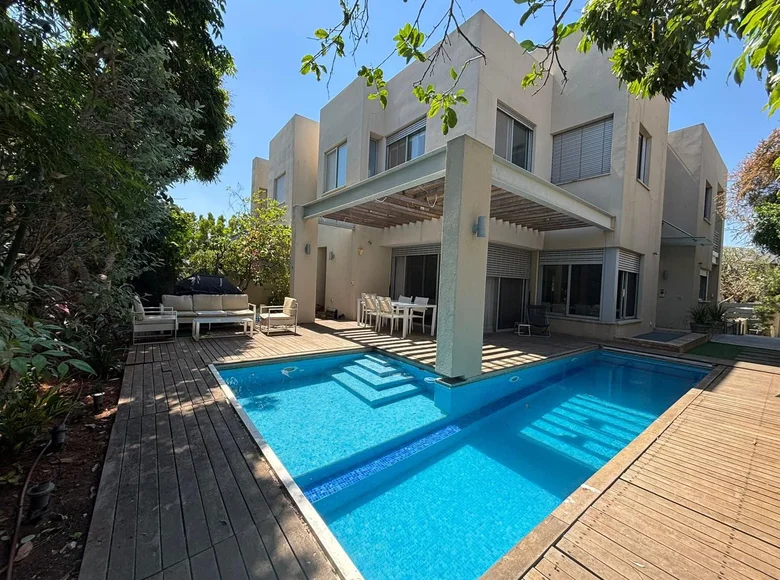 Barrio residencial Rare a la location maison avec piscine