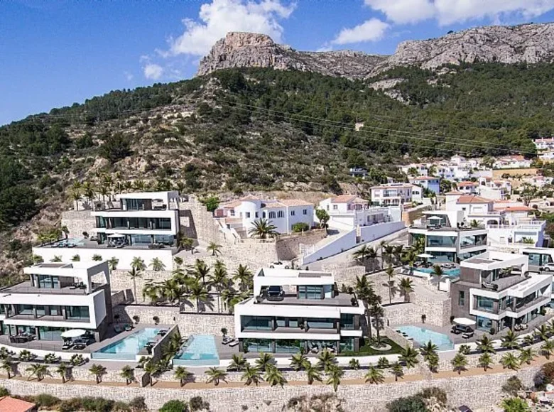 Villa de 4 dormitorios 421 m² Calpe, Španjolska