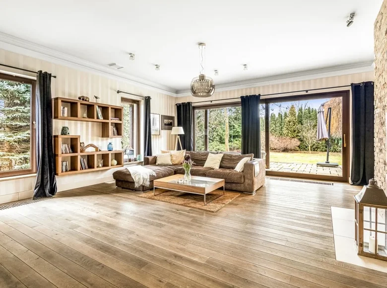 Maison 7 chambres 361 m² Lomianki Dolne, Pologne