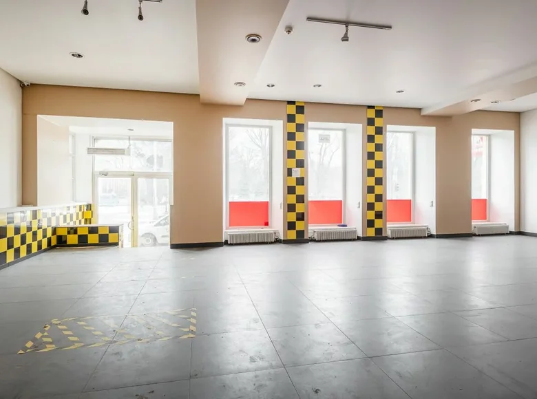 Shop 151 m² in Riga, Latvia