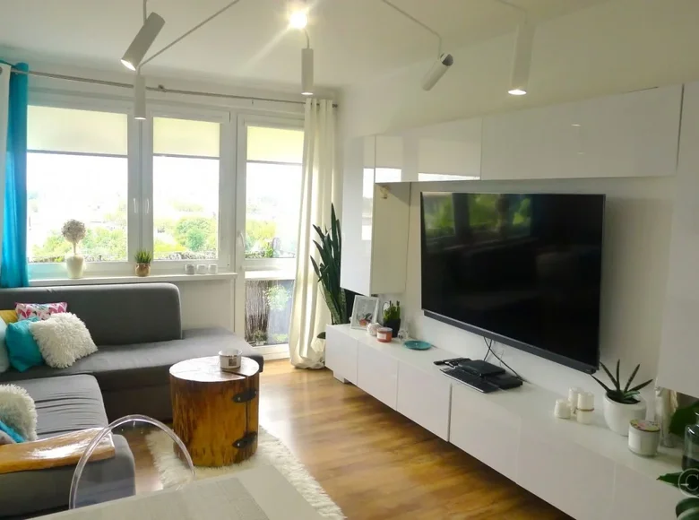 3 room apartment 57 m² Lodz, Poland
