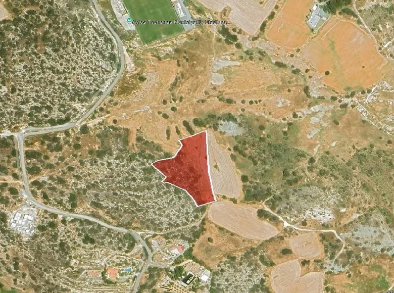 Parcelas  Agios Tychonas, Chipre