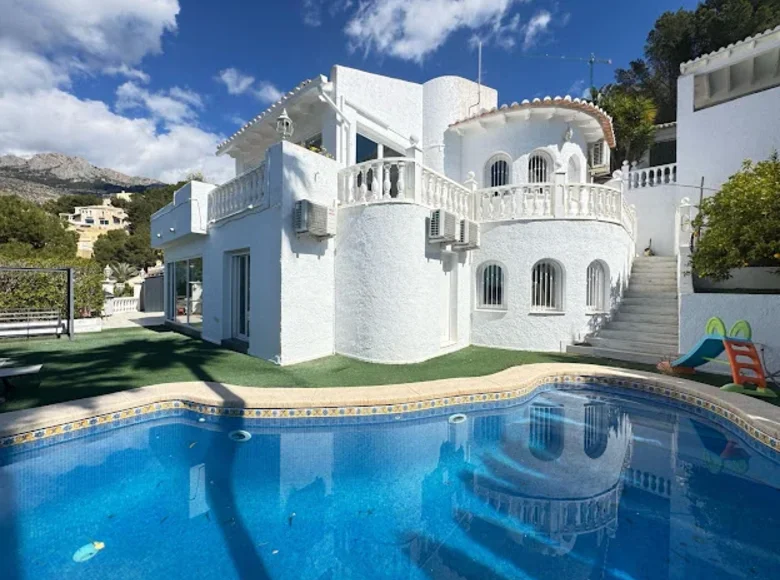 Вилла 4 комнаты 250 м² el Campello, Испания