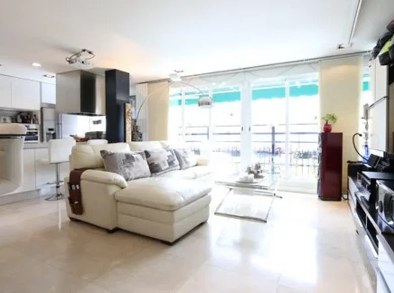 Квартира 2 спальни 84 м² Мадрид, Испания