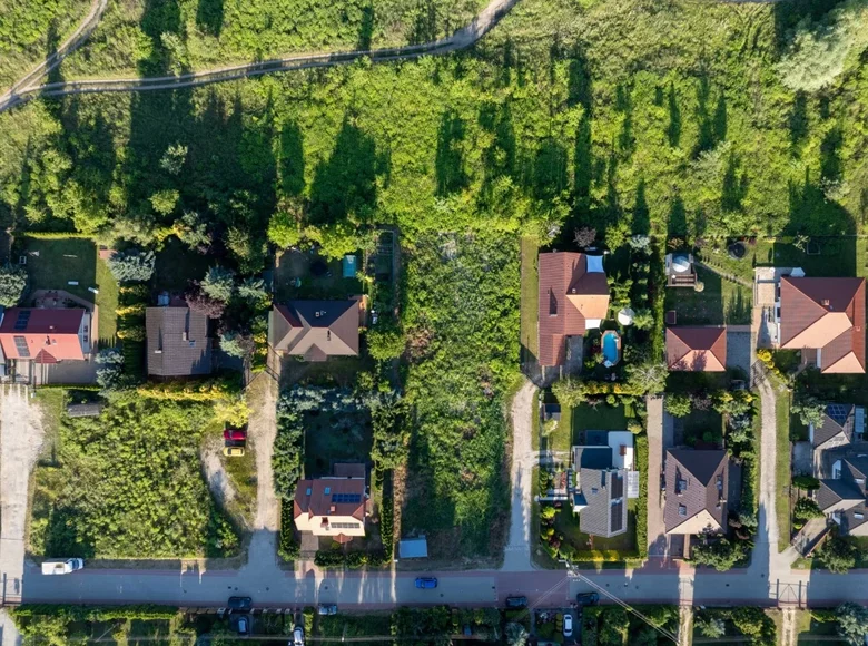 Parcelas 689 m² Biskupice, Polonia