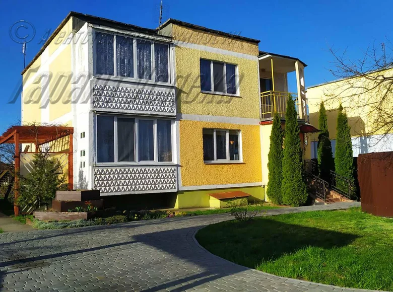 3 room apartment 113 m² Bielaviezski, Belarus