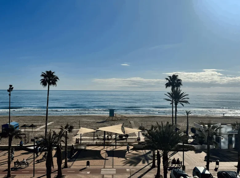 Квартира 3 спальни 117 м² Фуэнхирола, Испания